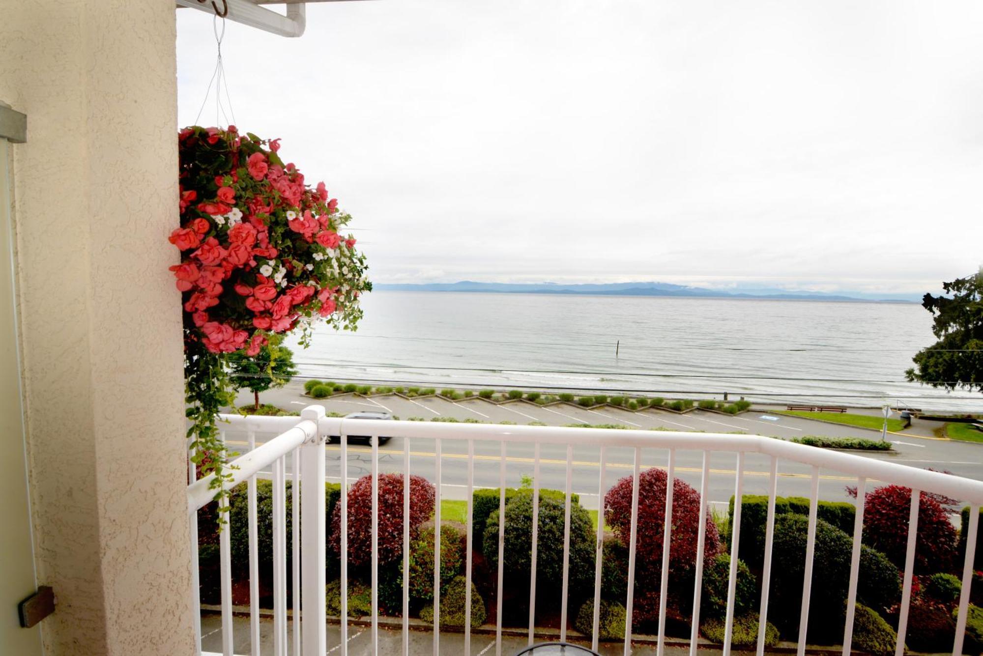 Casa Grande Inn Qualicum Beach Exteriér fotografie